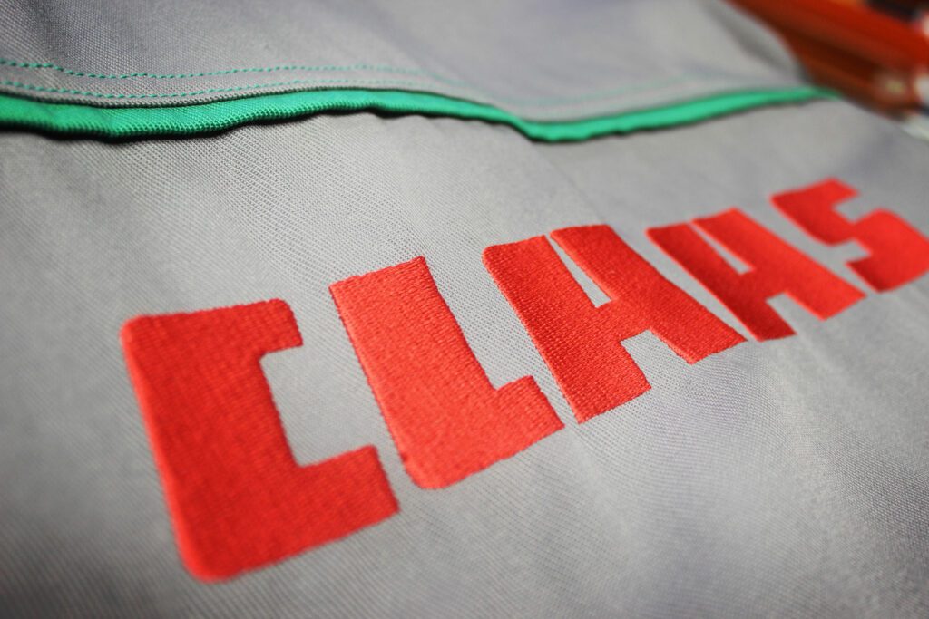 broderie-claas-logo-berjac-personnalisation-textile